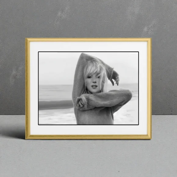 Framed Art Print Marilyn Monroe Custom Framed 11x14 SET GOLD OR BLACK MATTED - Picture 3 of 8